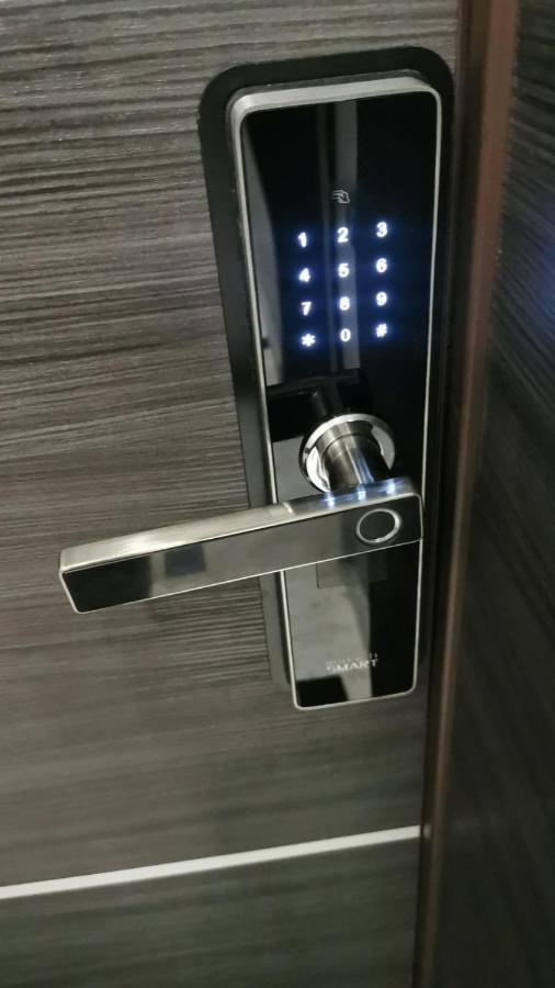 Yzza Apartament Navodari Bagian luar foto